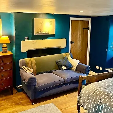 Spacious Somerset - Great Rural Location *